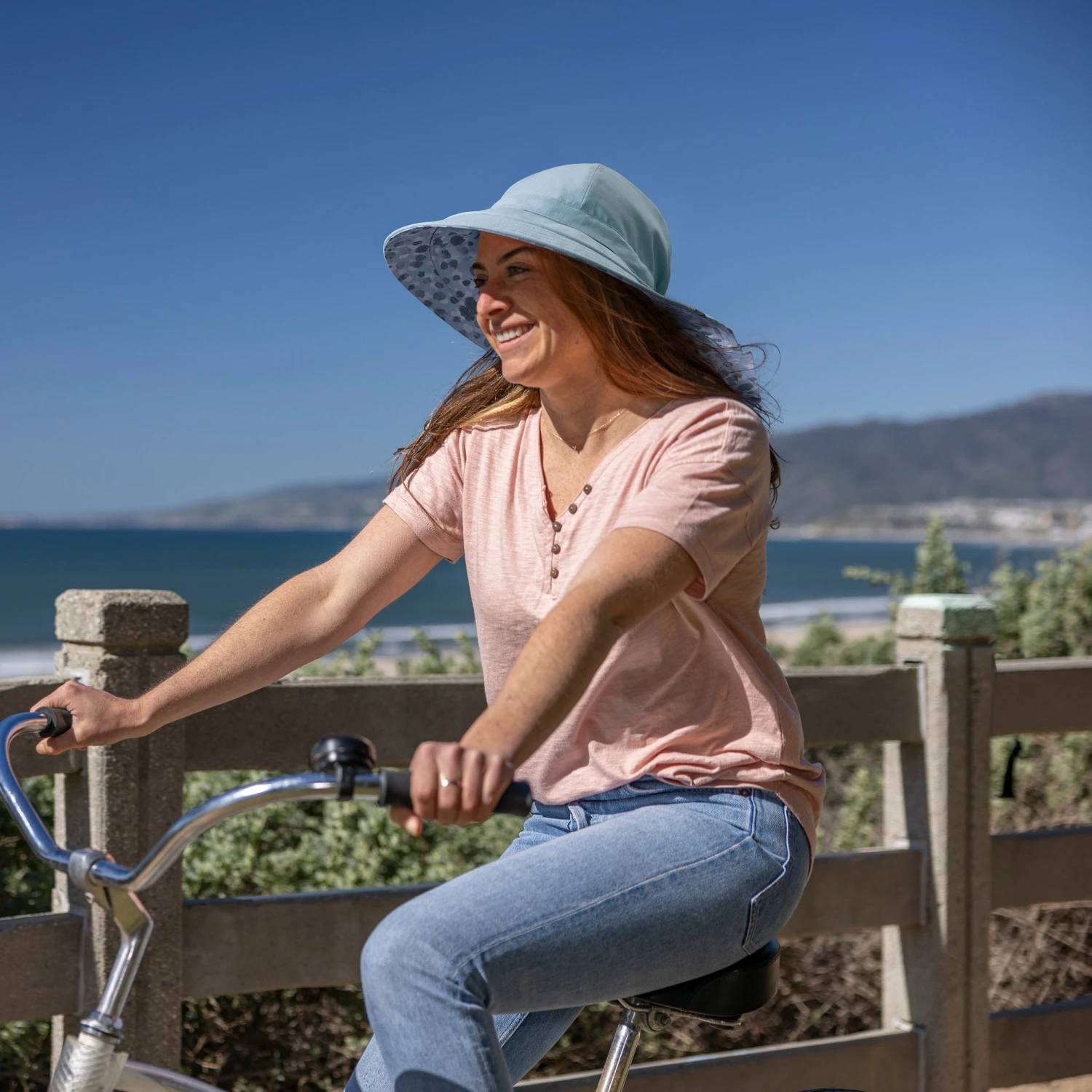 Natural Blend Cape Sunday Afternoons Natural Blend Cape -Sunday Afternoons Shop SS24 Natural Blend Cape lifestyle 2500 933e4486 8785 4129 b05a 6d83021f2179