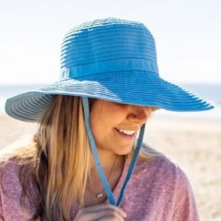 Sunday Afternoons Beach Hat -Sunday Afternoons Shop beach hat lifestyle woman