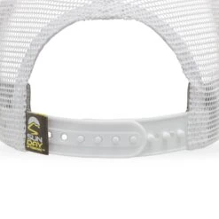 Sunday Afternoons Kids' Horse Feather Cooling Trucker 9 Sunday Afternoons Kids' Horse Feather Cooling Trucker -Sunday Afternoons Shop kids artist series cooling trucker horse feather rear sizing detail ss20 2500px