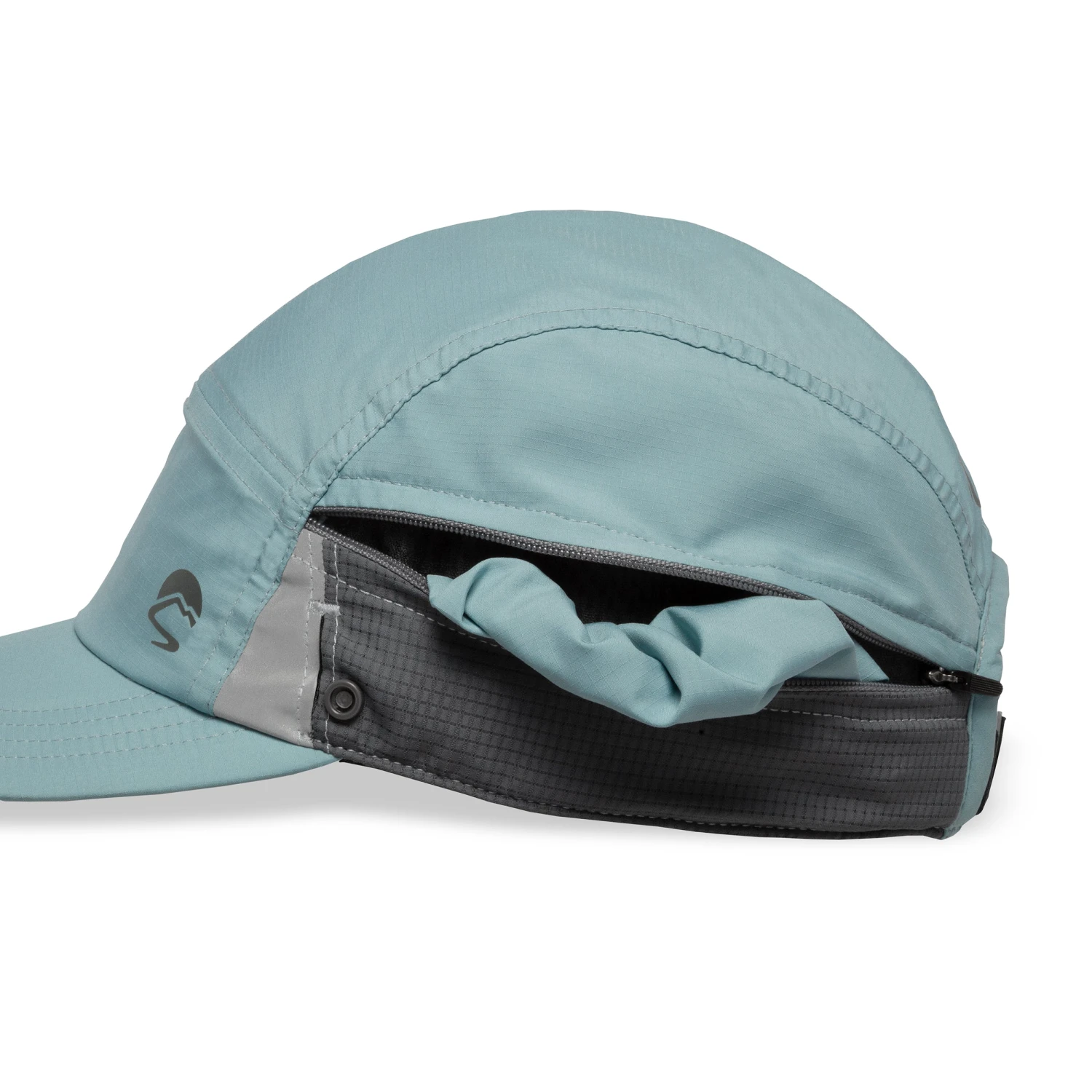 VaporLite Cape Cap Sunday Afternoons VaporLite Cape Cap -Sunday Afternoons Shop vaporlite cape cap stone blue cape pocket detail 2 ss24 2500px 5944f67e 0ea0 4005 95c9 85bd4e8e600e