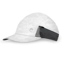 Sunday Afternoons VaporLite Cape Cap 13 Sunday Afternoons VaporLite Cape Cap -Sunday Afternoons Shop vaporlite cape cap white terrain front cape in ss24 rev1 2500px 39071346 1a28 4420 8459 cdc4b3ca5bfe